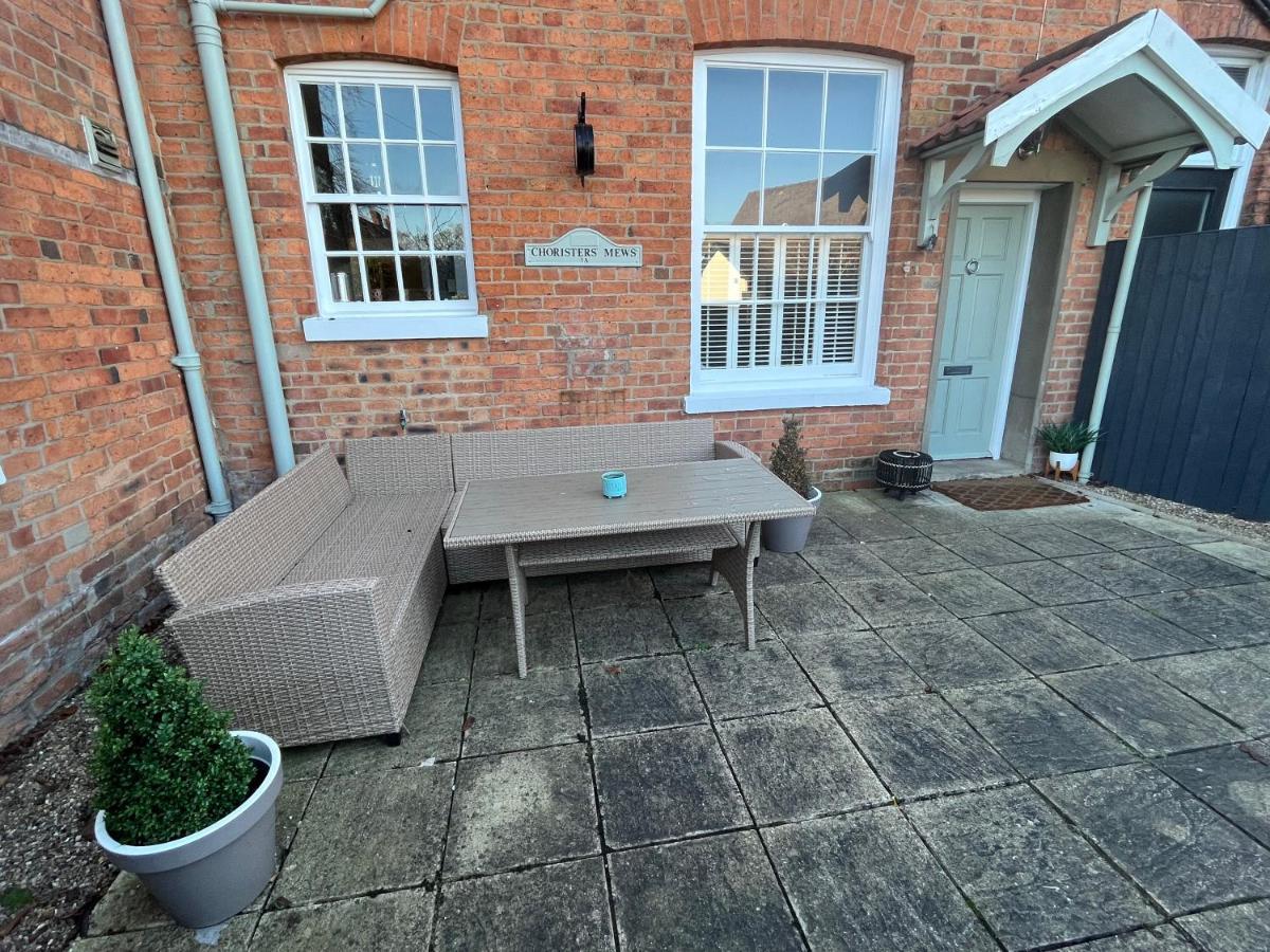 Choristers Mews: Luxury Cottage A Stones Throw From The Cathedral! Lincoln Eksteriør billede