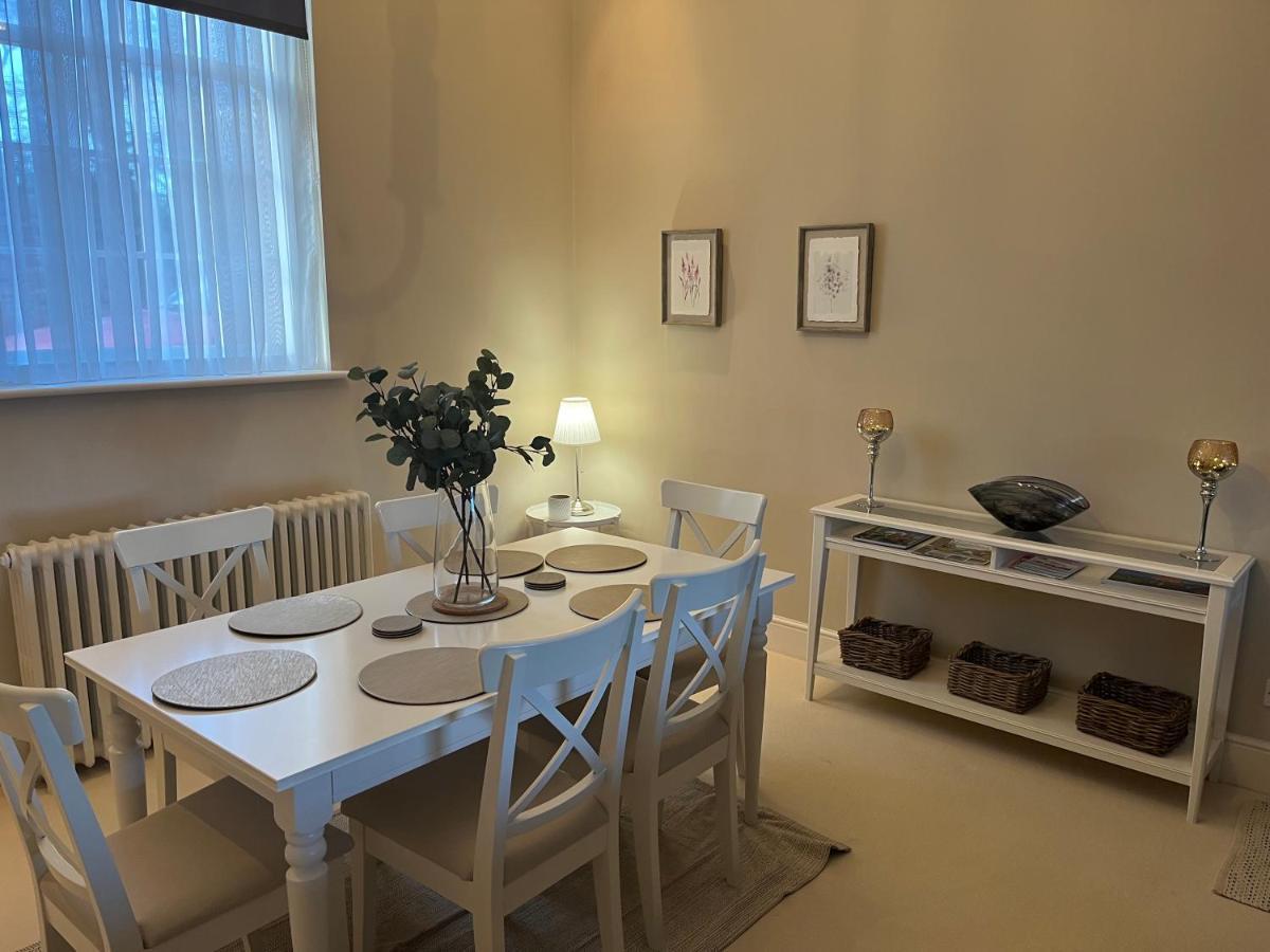 Choristers Mews: Luxury Cottage A Stones Throw From The Cathedral! Lincoln Eksteriør billede