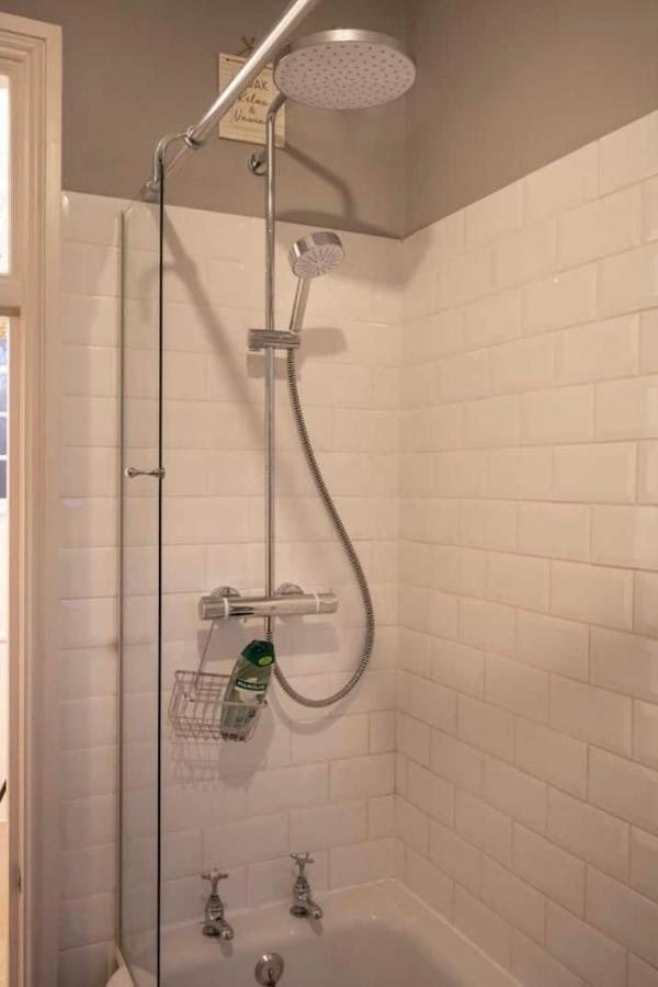 Choristers Mews: Luxury Cottage A Stones Throw From The Cathedral! Lincoln Eksteriør billede