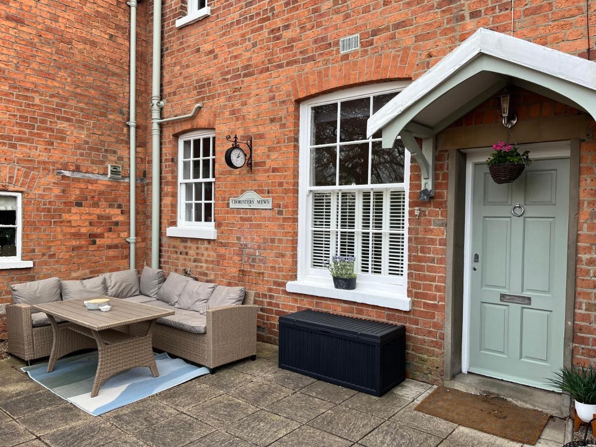Choristers Mews: Luxury Cottage A Stones Throw From The Cathedral! Lincoln Eksteriør billede