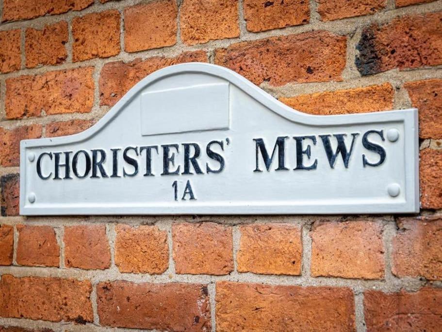 Choristers Mews: Luxury Cottage A Stones Throw From The Cathedral! Lincoln Eksteriør billede