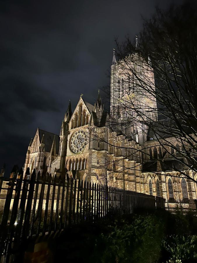 Choristers Mews: Luxury Cottage A Stones Throw From The Cathedral! Lincoln Eksteriør billede