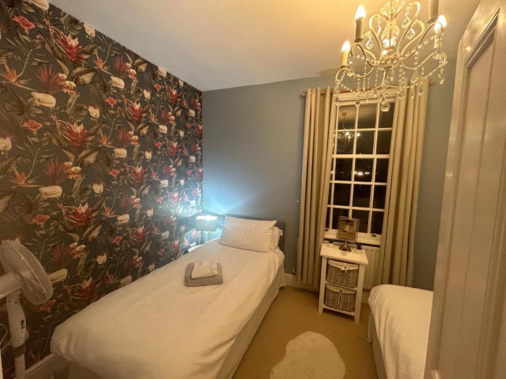 Choristers Mews: Luxury Cottage A Stones Throw From The Cathedral! Lincoln Eksteriør billede